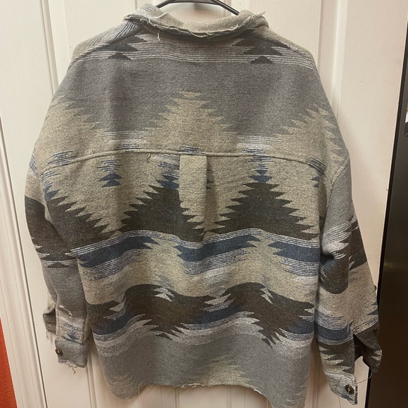 Women's Tribal Aztec Western Shacket Jacket - Picture 3 of 8